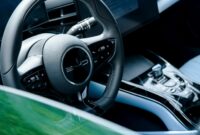 New Chinese Car Firm BYD Tests Smart Watch Products