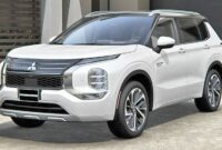New 2023 Mitsubishi Outlander PHEV opens the roadway