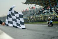New NTC/Assen: The Phommara household commemorates a double/ cycle win