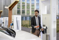 New 2 Red Flags Facing Tesla and EV Stocks Today