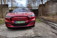 New A big cars and truck that goes into the course of a horse on the hood – – PC World